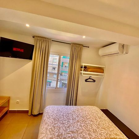 Suites Nuevas Con Bano Privado Frente Al Metro St Mwc Barcelona-Fira L'Hospitalet de Llobregat Luaran gambar