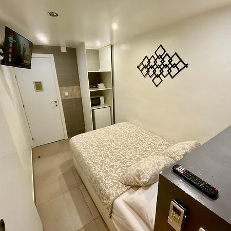Suites Nuevas Con Bano Privado Frente Al Metro St Mwc Barcelona-Fira L'Hospitalet de Llobregat Luaran gambar