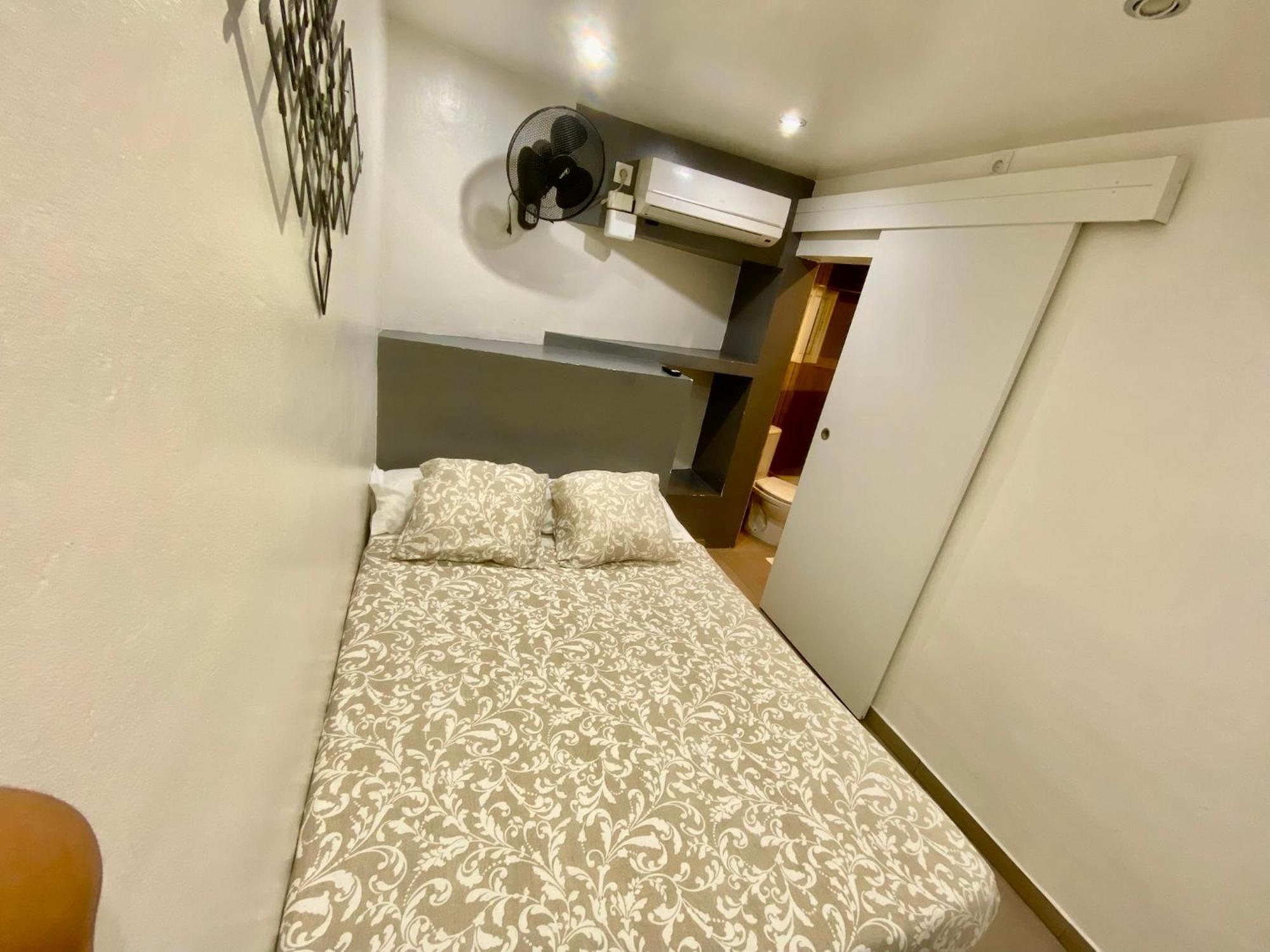 Suites Nuevas Con Bano Privado Frente Al Metro St Mwc Barcelona-Fira L'Hospitalet de Llobregat Luaran gambar